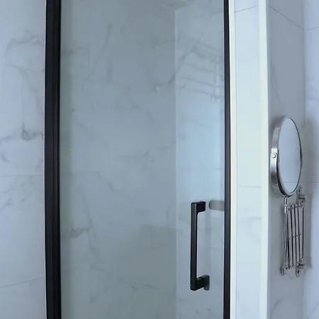 Arc De Triomphe & Trocadero Square - Cityapartmentstay Lägenhet